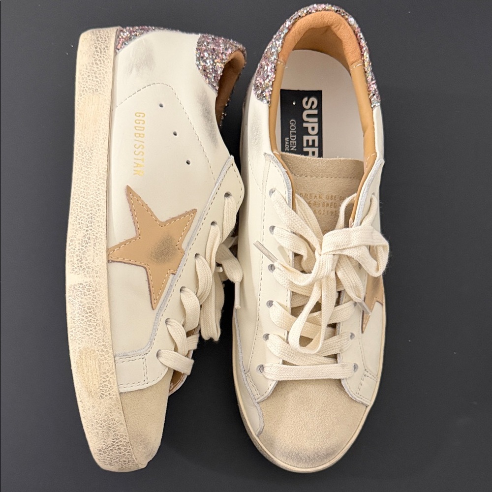 Golden Goose Women's Cream and Tan Star Sneakers